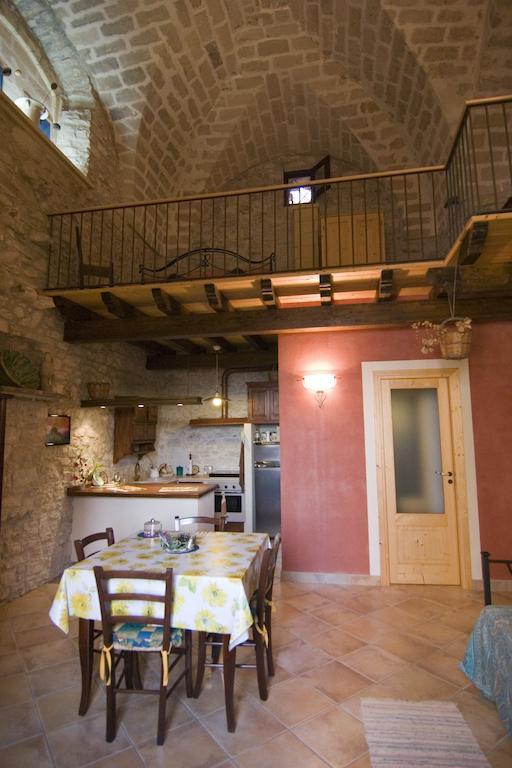 Santa Teresa Daire Erice Oda fotoğraf